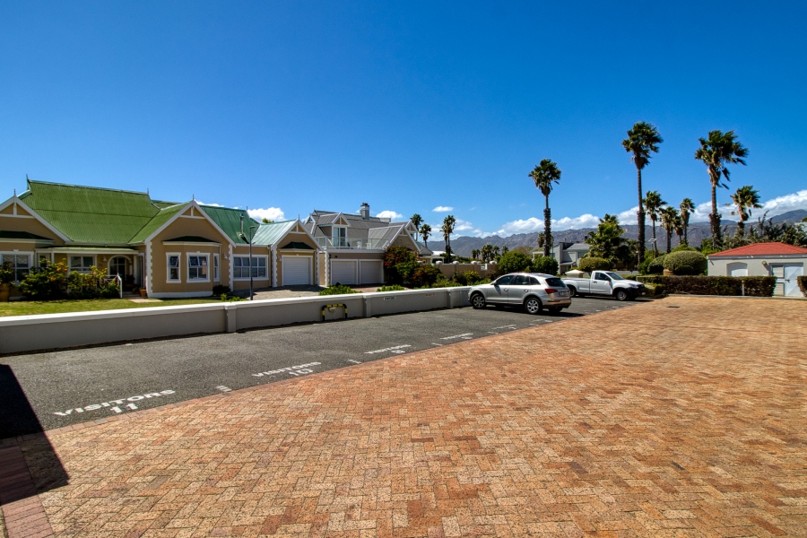 1 Bedroom Property for Sale in Greenways Golf Estate Western Cape